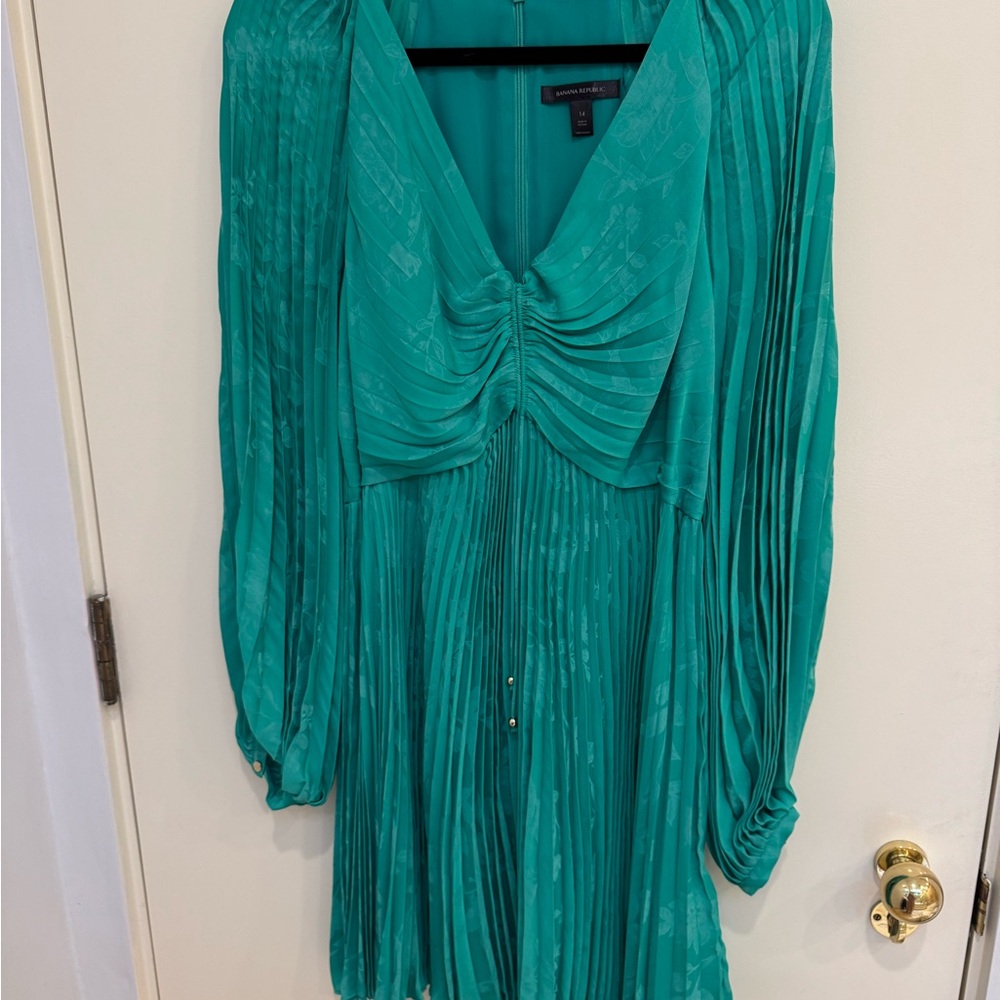 Banana Republic Teal Pleated Long Sleeve Dress